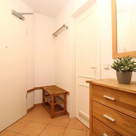 Uns Strandhus 7 - Sonnendeck Apartment Kuehlungsborn